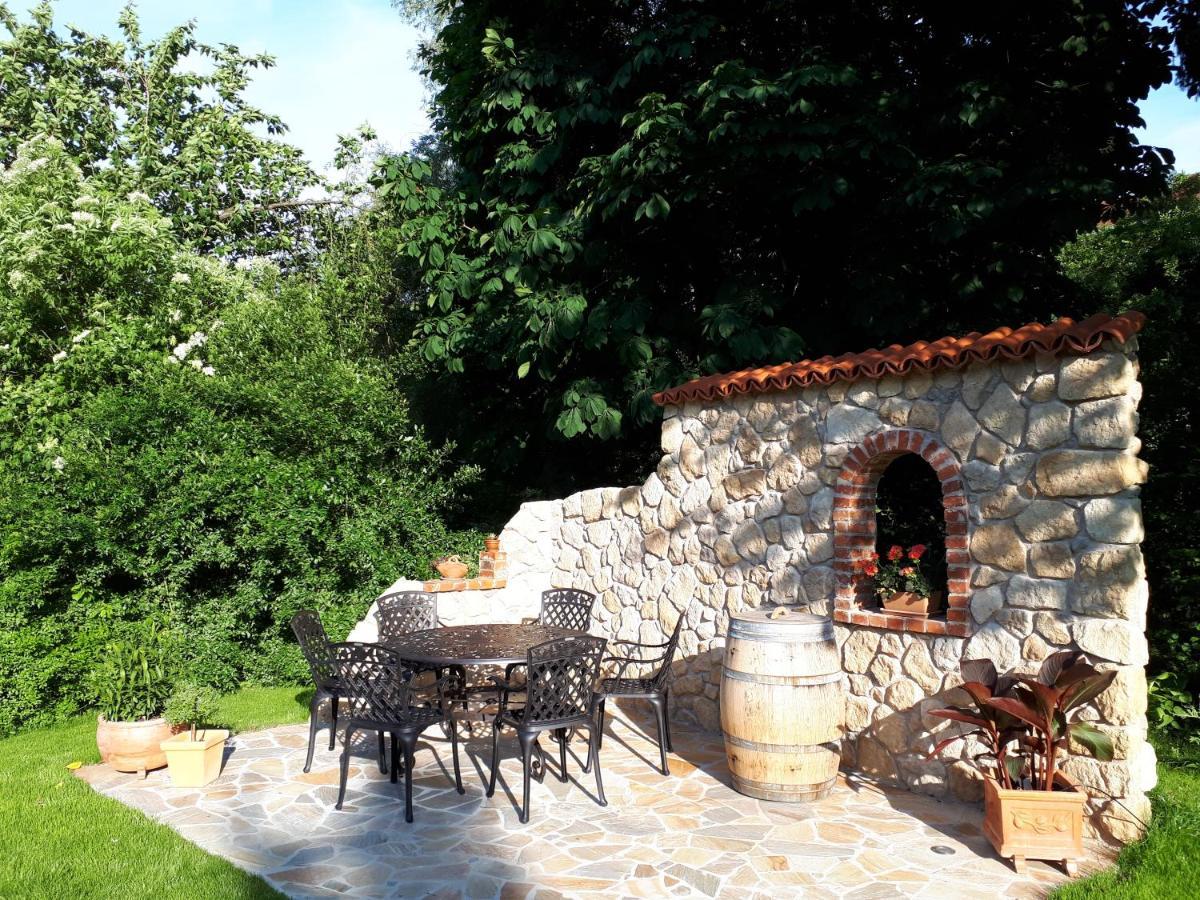 Ferienwohnung Pension Am Weinberg Mainstockheim Buitenkant foto